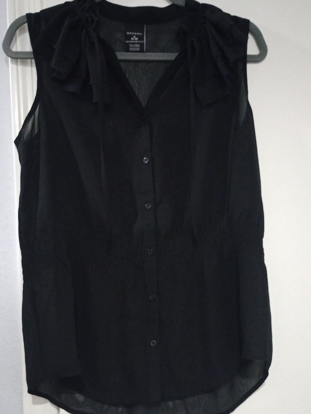 George Black Sleeveless Ruffle Collar Button-Front Top Size M